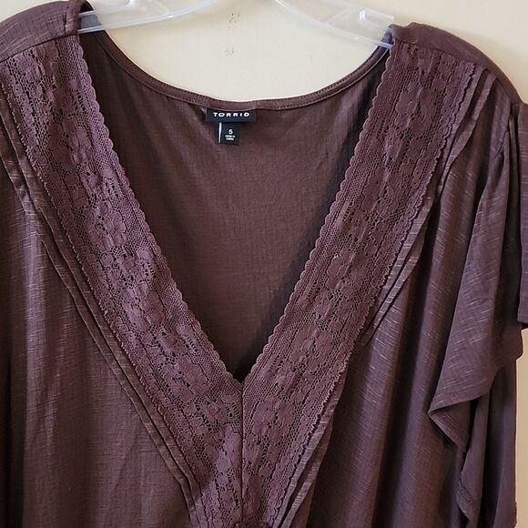 Beautiful Torrid top size 5 NWOT - Picture 2 of 5